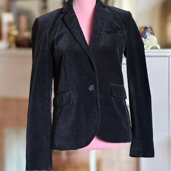 Tommy Hilfiger black velvet blazer. Size 6 - Picture 2 of 10